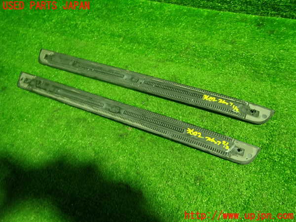 1UPJ-9236027740]アウディ・A5 スポーツバック(F5CVKL)スカッフプレート 中古_2