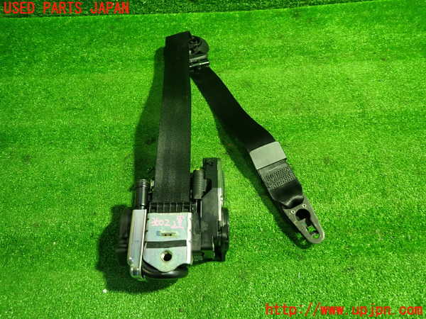 1UPJ-9236027045]アウディ・A5 スポーツバック(F5CVKL)運転席シートベルト 中古_3