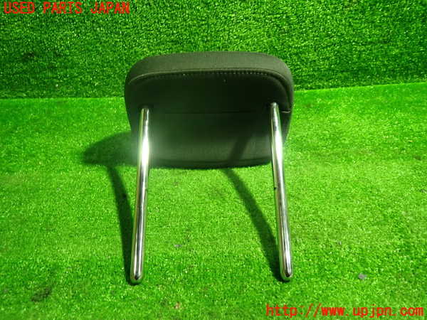 1UPJ-9236027130]アウディ・A5 スポーツバック(F5CVKL)真中2列目ヘッドレスト 中古_3