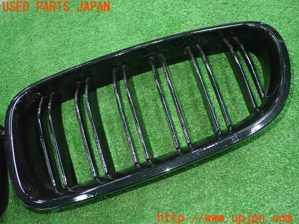 3UPJ=9236030047]BMW 528i(FR30 F10)前期 社外 フロントグリル キドニーグリル 中古_3