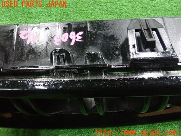 3UPJ=9236030047]BMW 528i(FR30 F10)前期 社外 フロントグリル キドニーグリル 中古_4
