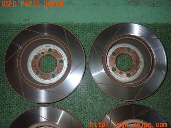 3UPJ=9236030305]BMW 528i(FR30 F10)前期 スリット6本 ブレーキディスクローター PCD120 中古_3