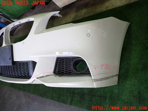 2UPJ-9236031010]BMW 528i(FR30)フロントバンパー 中古 (F10)_4
