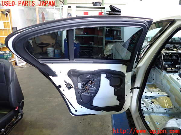 2UPJ-9236031320]BMW 528i(FR30)左後ドア (43R-00049) 中古 (F10)_3