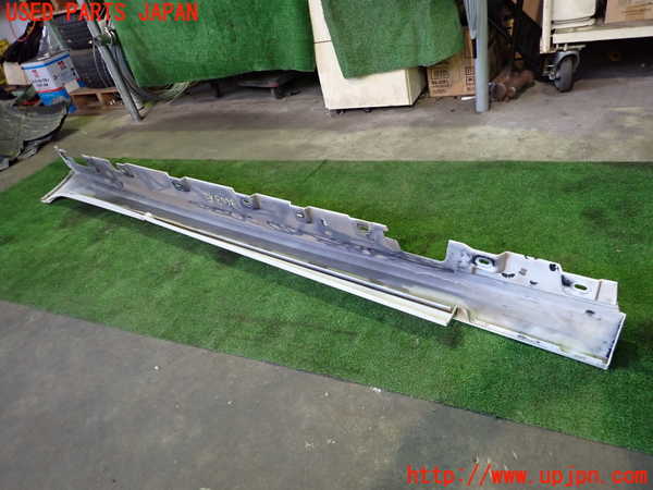 2UPJ-9236031390]BMW 528i(FR30)右サイドステップ 中古 (F10)_5