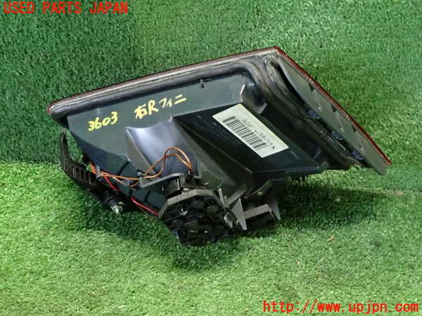 2UPJ-9236031550]BMW 528i(FR30)右リアフィニッシャー 中古 (F10)_2