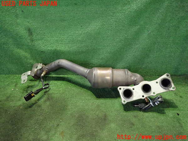 2UPJ-9236032041]BMW 528i(FR30)エキマニ1 (触媒 マニバーター) 中古 (F10)_2