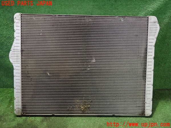 2UPJ-9236032321]BMW 528i(FR30)ラジエーター1 中古 (F10)_4