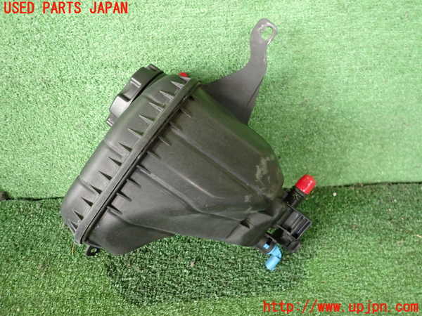 2UPJ-9236032410]BMW 528i(FR30)ラジエータータンク 中古 (F10)_3