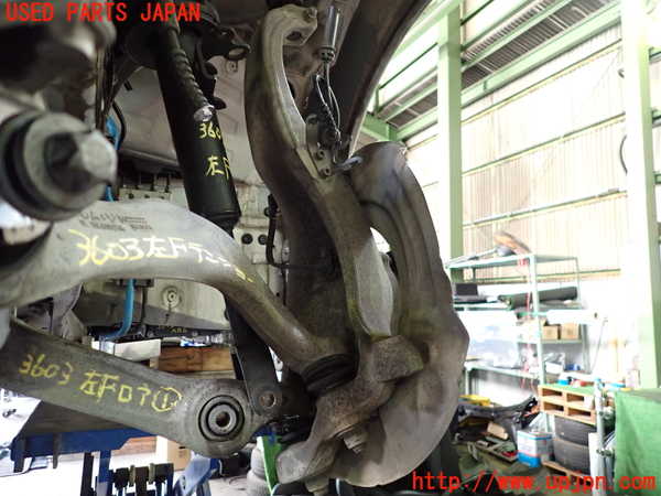 2UPJ-9236034295]BMW 528i(FR30)左フロントナックルハブ 中古 (F10)_2