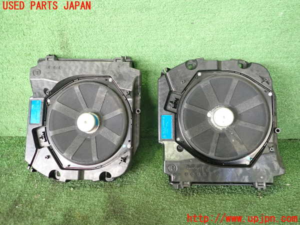 2UPJ-9236036530]BMW 528i(FR30)ウーハー 中古 (F10)_2