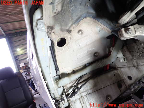 2UPJ-9236036791]BMW 528i(FR30)ウォッシャータンク1 中古 (F10)_2