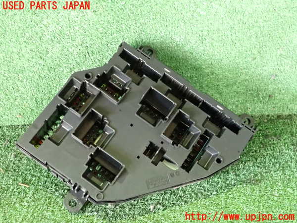 2UPJ-9236036742]BMW 528i(FR30)ヒューズボックス2 中古 (F10)_2