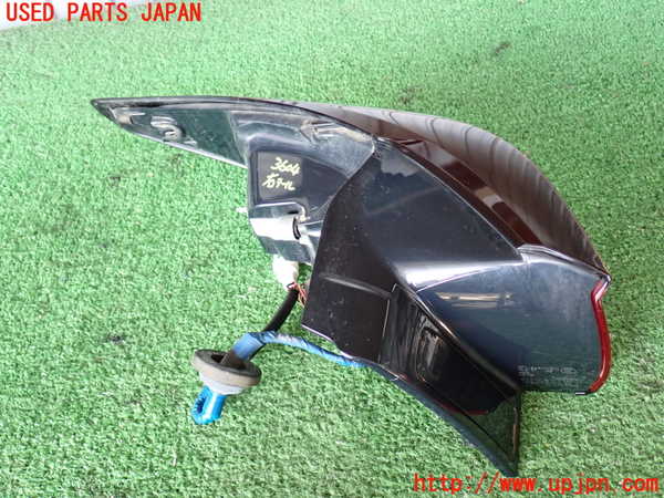 2UPJ-9236041530]CX-5(KF2P)右テールランプ 中古_3