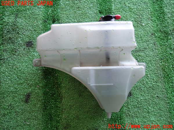 2UPJ-9236042410]CX-5(KF2P)ラジエータータンク 中古_3