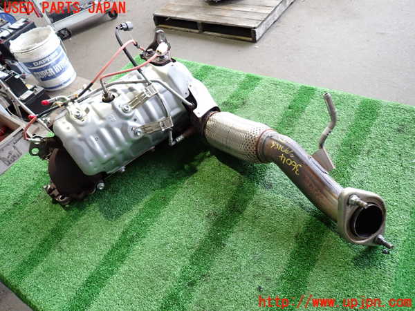 2UPJ-9236042661]CX-5(KF2P)触媒1 中古_2