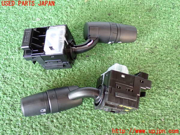 2UPJ-9236046720]CX-5(KF2P)コンビネーションスイッチ 中古_4