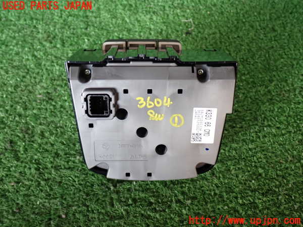 2UPJ-9236046306]CX-5(KF2P)スイッチ1 (ナビ操作) 中古_2