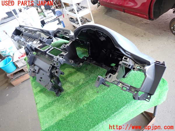 2UPJ-9236047505]CX-5(KF2P)ダッシュボード 中古_2