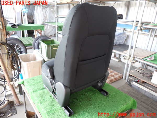 2UPJ-9236047035]CX-5(KF2P)運転席シート 中古_4