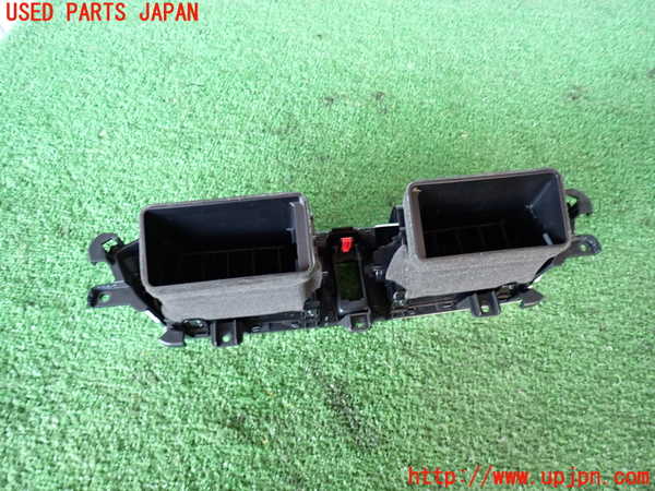 2UPJ-9236047526]CX-5(KF2P)エアコン吹き出し口1 (真中) 中古_3