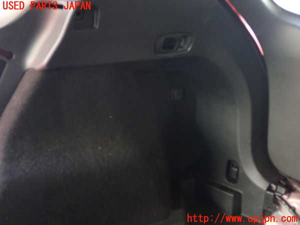 2UPJ-9236047675]CX-5(KF2P)右リアピラートリム 中古_4