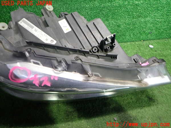 2UPJ-9236051130]BMW 320d ツーリング(3D20)(F31)右ヘッドライト HID (ジャンク品) 中古_2