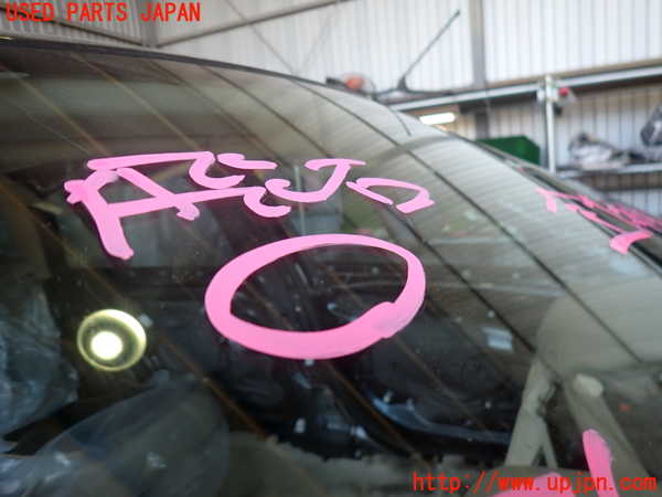 2UPJ-9236051195]BMW 320d ツーリング(3D20)(F31)フロントガラス (PILKINGTON 43R-001586 M1244) 中古_2