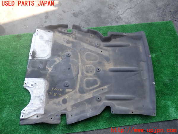 2UPJ-9236052170]BMW 320d ツーリング(3D20)(F31)エンジンアンダーカバー 中古_2