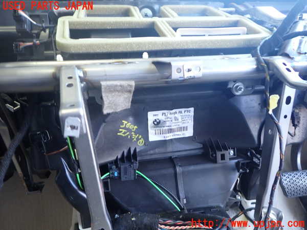 2UPJ-9236056081]BMW 320d ツーリング(3D20)(F31)エバポレーター1 中古_2