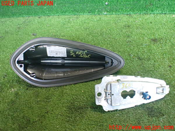 2UPJ-9236056550]BMW 320d ツーリング(3D20)(F31)アンテナ 中古_4