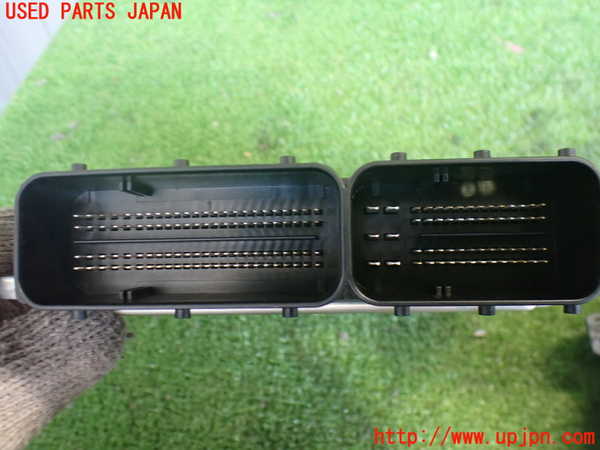 2UPJ-9236056110]BMW 320d ツーリング(3D20)(F31)エンジンコンピューター (DDE) 中古_3