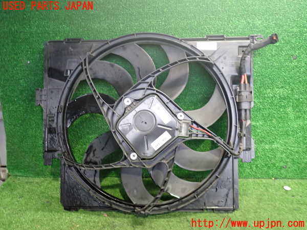 2UPJ-9236056836]BMW 320d ツーリング(3D20)(F31)電動ファン1 中古_2