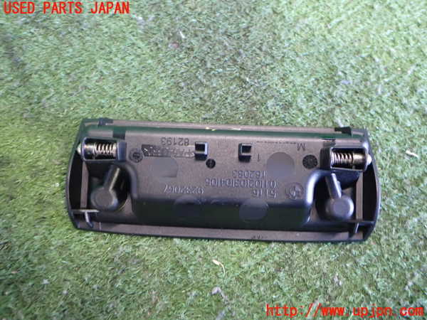 2UPJ-9236057821]BMW 320d ツーリング(3D20)(F31)灰皿1 中古_2