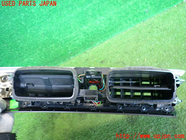 2UPJ-9236057526]BMW 320d ツーリング(3D20)(F31)エアコン吹き出し口1 (真中) 中古_4
