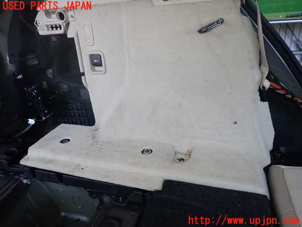 2UPJ-9236057680]BMW 320d ツーリング(3D20)(F31)左リアピラートリム 中古_3