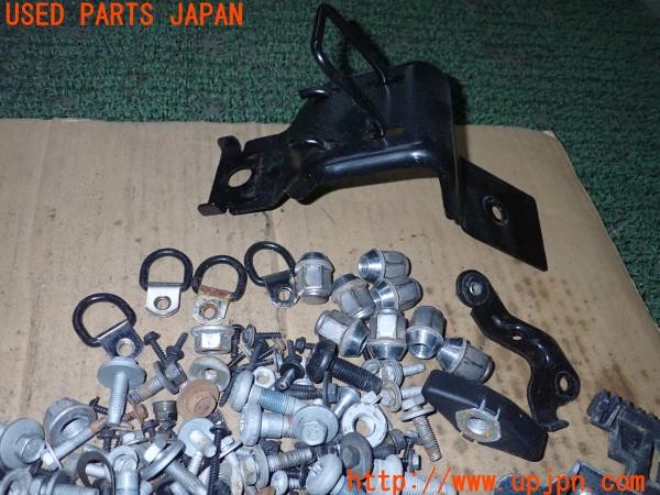 3UPJ=9236060720]ジープ コンパス(MK49)ネジ・ナット・ステー類 セット ジャンク_2