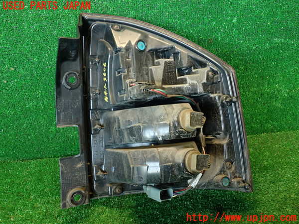 2UPJ-9236061536]ジープ・コンパス(MK49)左テールランプ 中古_3