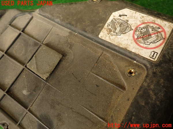 2UPJ-9236062560]ジープ・コンパス(MK49)エアクリーナーボックス 中古_3