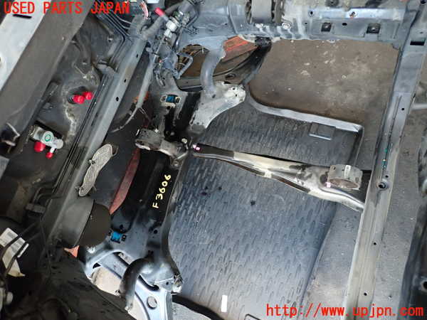 2UPJ-9236065285]ジープ・コンパス(MK49)フロントメンバー 中古_4