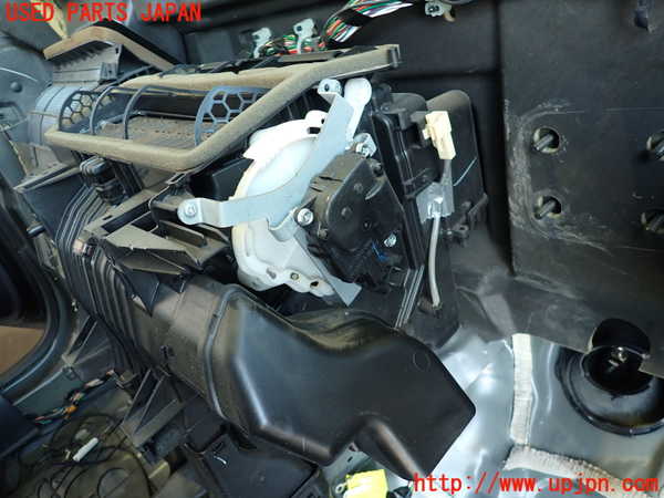 2UPJ-9236066081]ジープ・コンパス(MK49)エバポレーター1 中古_4