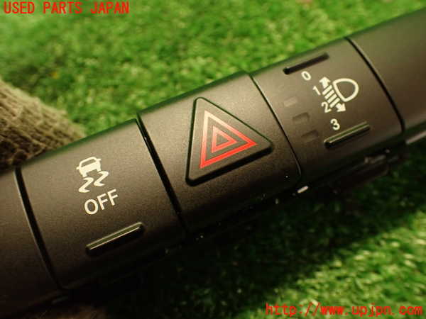 2UPJ-9236066290]ジープ・コンパス(MK49)ハザードスイッチ 中古_2