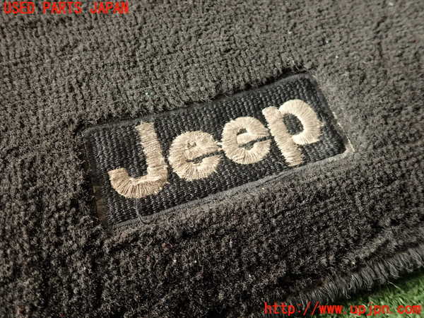 2UPJ-9236067800]ジープ・コンパス(MK49)フロアマット 中古_4