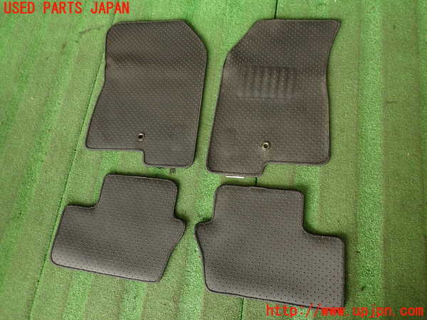 2UPJ-9236067800]ジープ・コンパス(MK49)フロアマット 中古_5