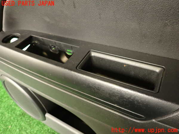 2UPJ-9236061234]ジープ・コンパス(MK49)右前ドア内張り 中古_3