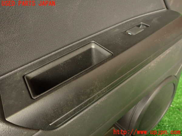 2UPJ-9236061324]ジープ・コンパス(MK49)左後ドア内張り 中古_3