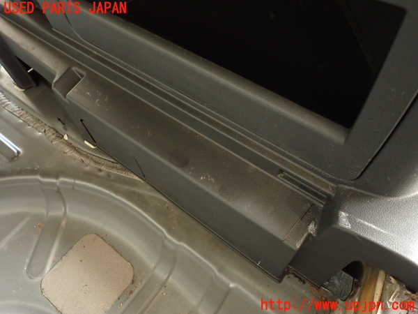 2UPJ-9236067675]ジープ・コンパス(MK49)右リアピラートリム 中古_2