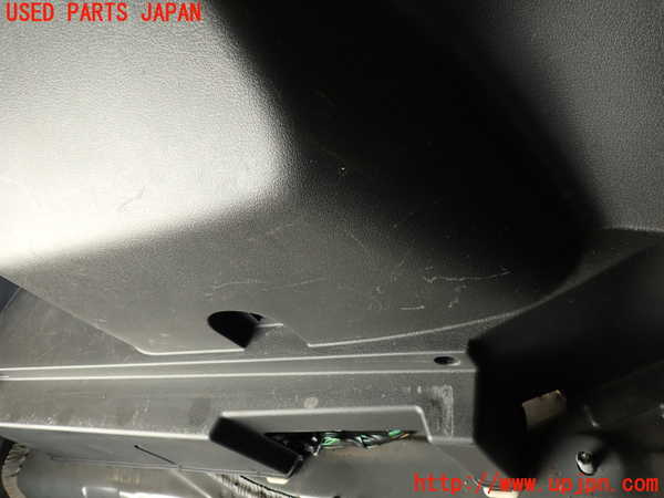 2UPJ-9236067680]ジープ・コンパス(MK49)左リアピラートリム 中古_2