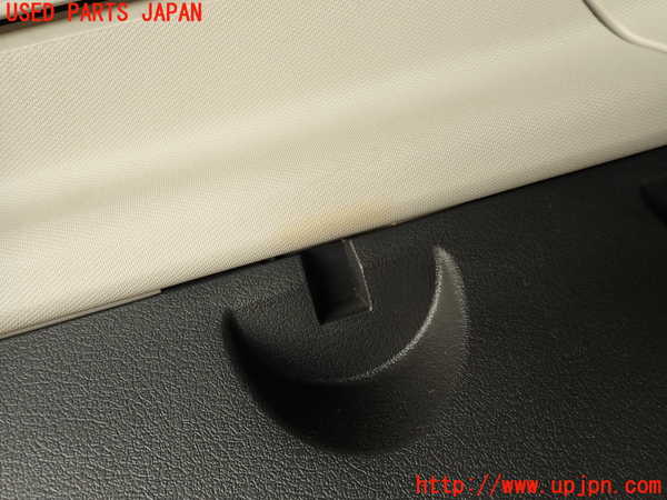 2UPJ-9236067680]ジープ・コンパス(MK49)左リアピラートリム 中古_4