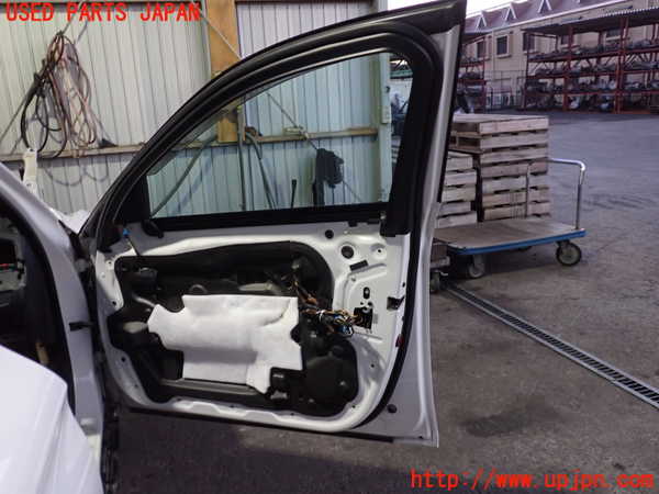 2UPJ-9236071230]BMW 528i ツーリング(MU30)右前ドア (43R-00050) 中古 (F11)_4
